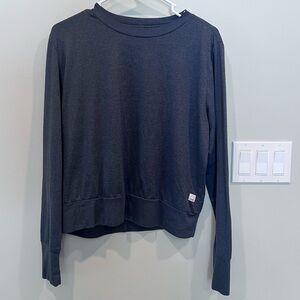 Vuori Women's Long Sleeve Butter Soft Top Size Small